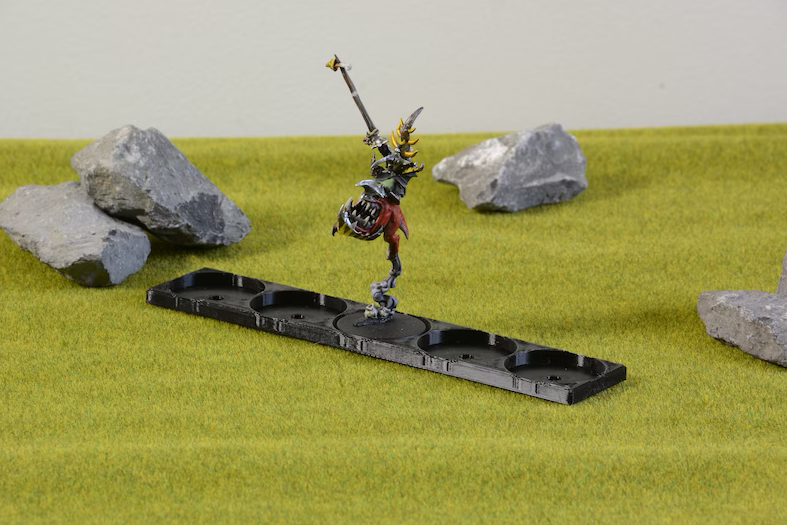 WARHAMMER | Round/oval to square movement tray