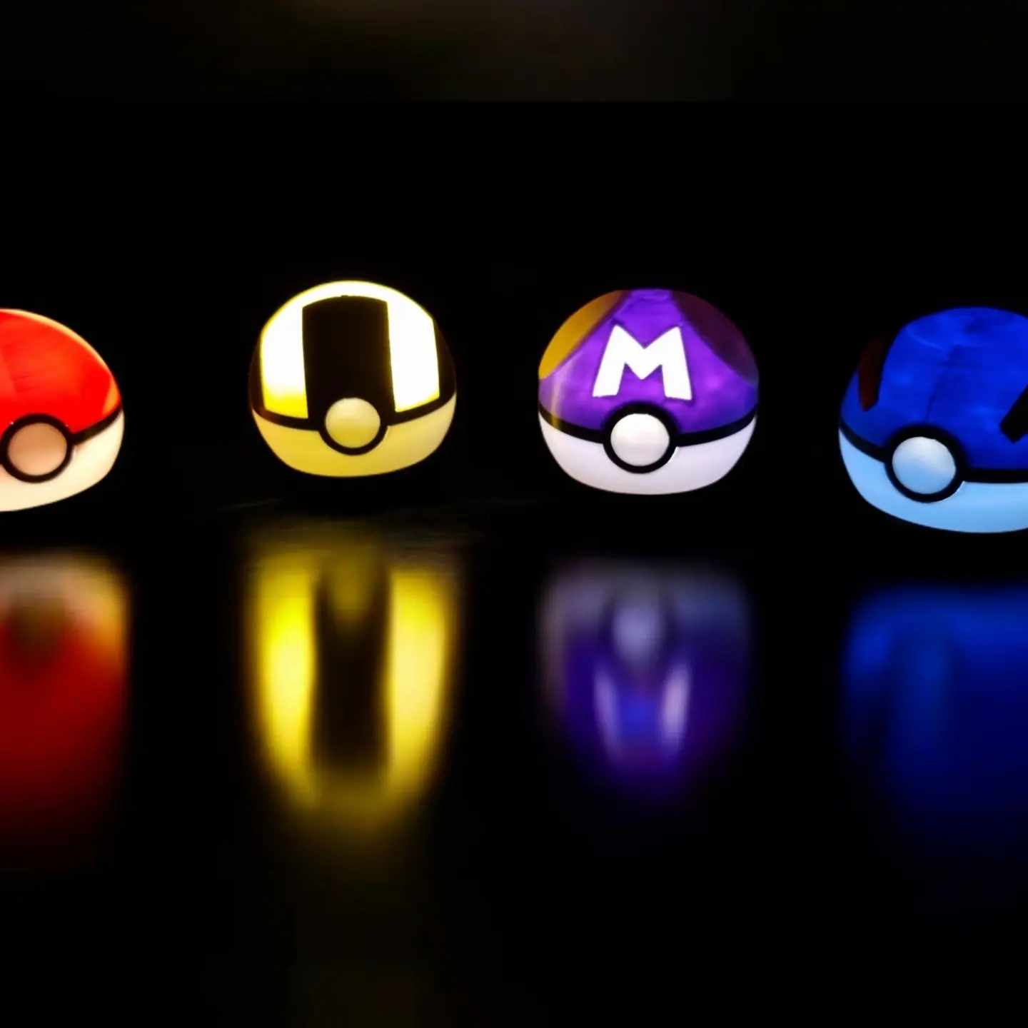 Pokéballs | Optioneel met verlichting | Set van 4